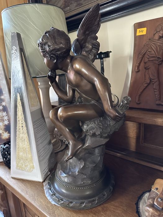 Stara figura ceramika i metal  Siedzący Duży Amor