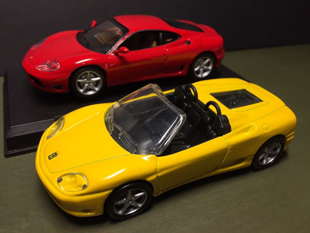 2x Ferrari 360 Modena 1:43 - troco