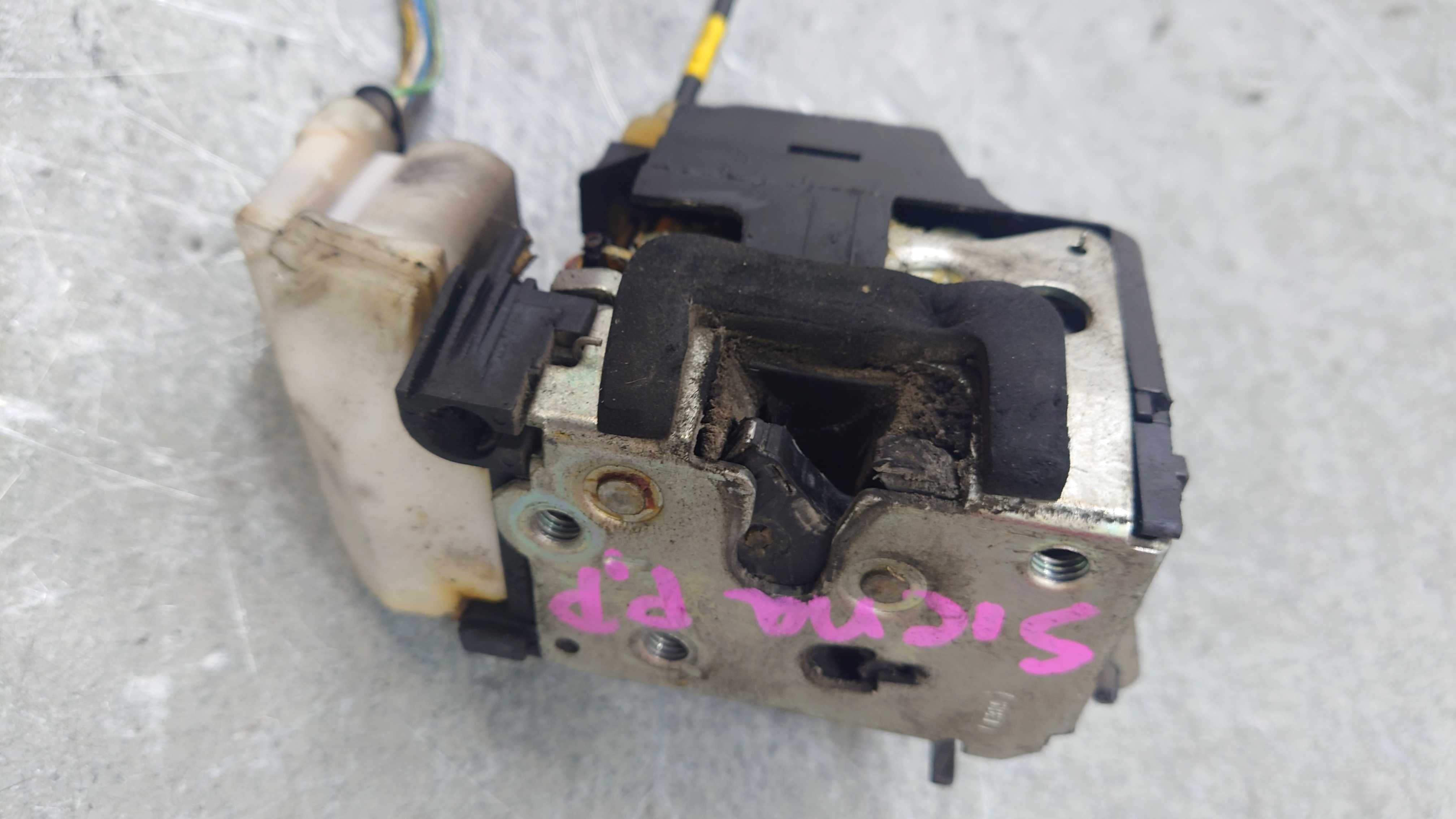Fiat Siena Palio Zamek Klamka Prawy Przód Prawy Przedni PP