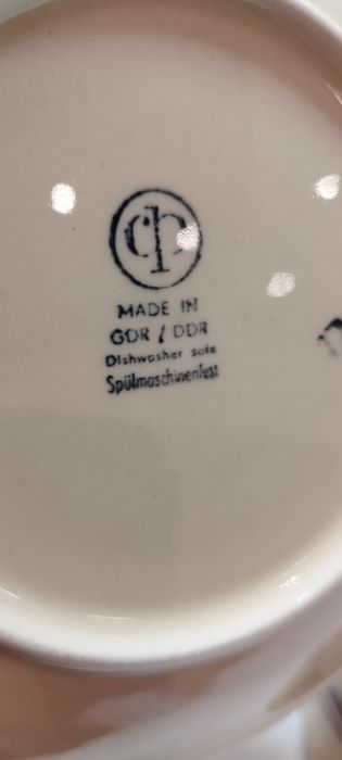 Bulionówki z podstawkiem DDR