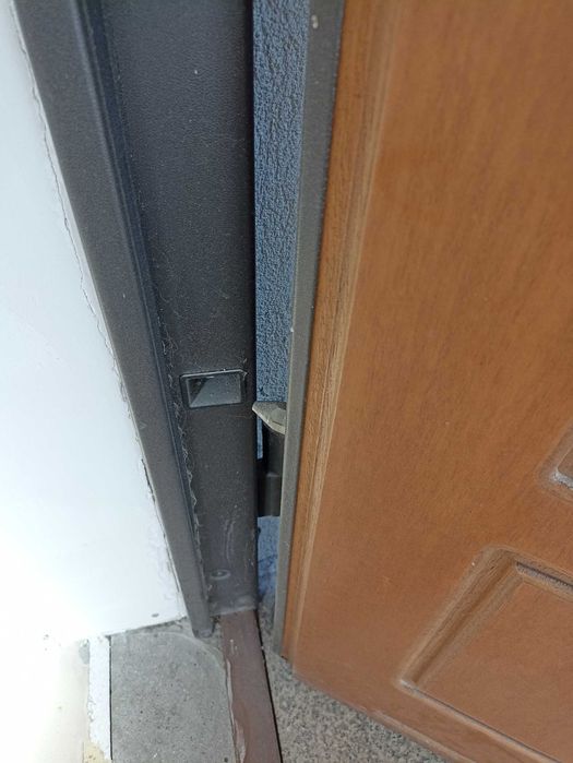 Drzwi wejściowe antywłamaniowe kpl ruchomy próg prawe