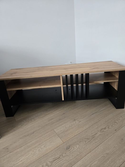 Szafka pod telewizor