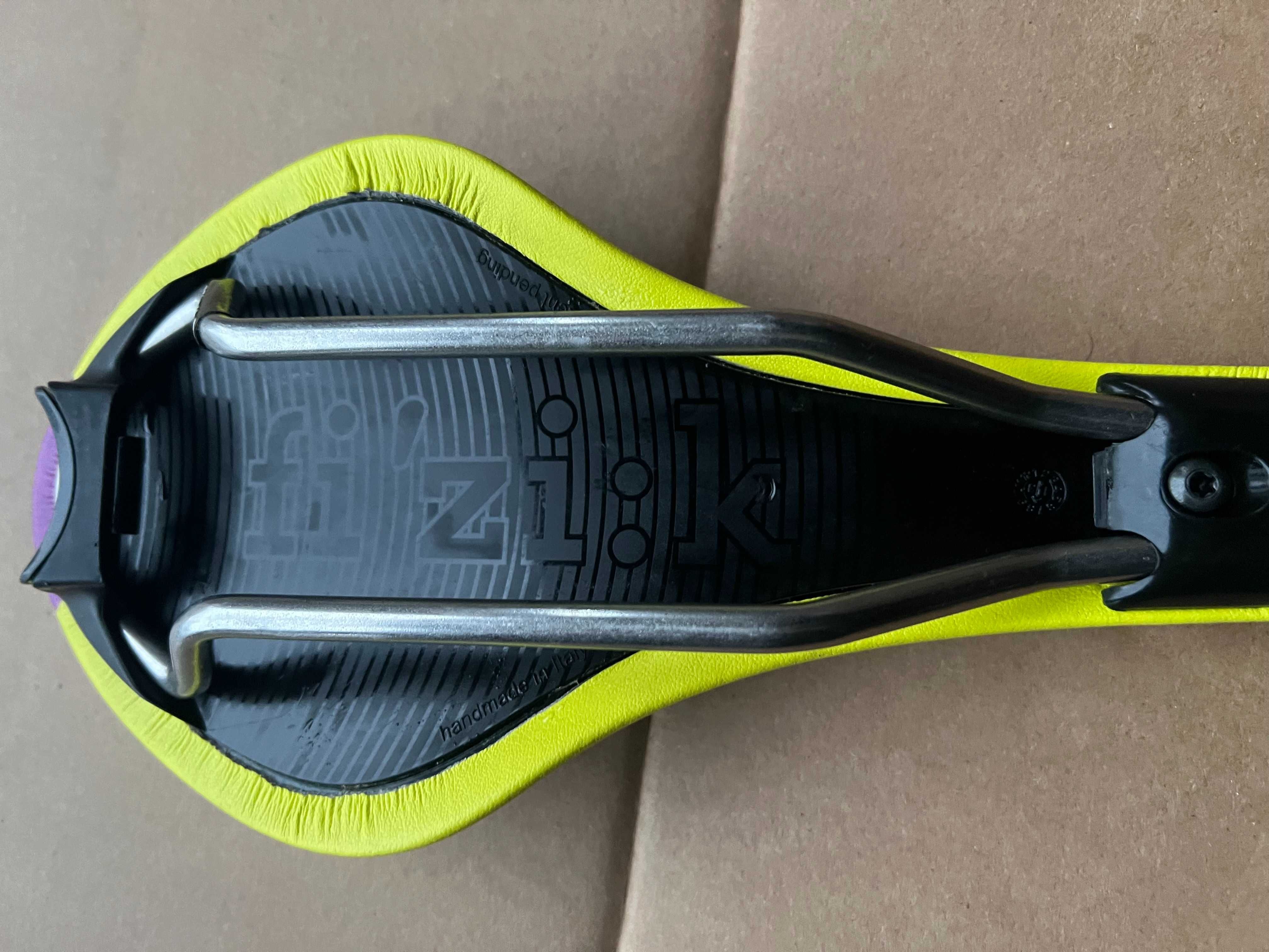 Siodełko FIZIK THAR TEST MTB 29" KIUM CARBON Handmade in ITALY Lekkie