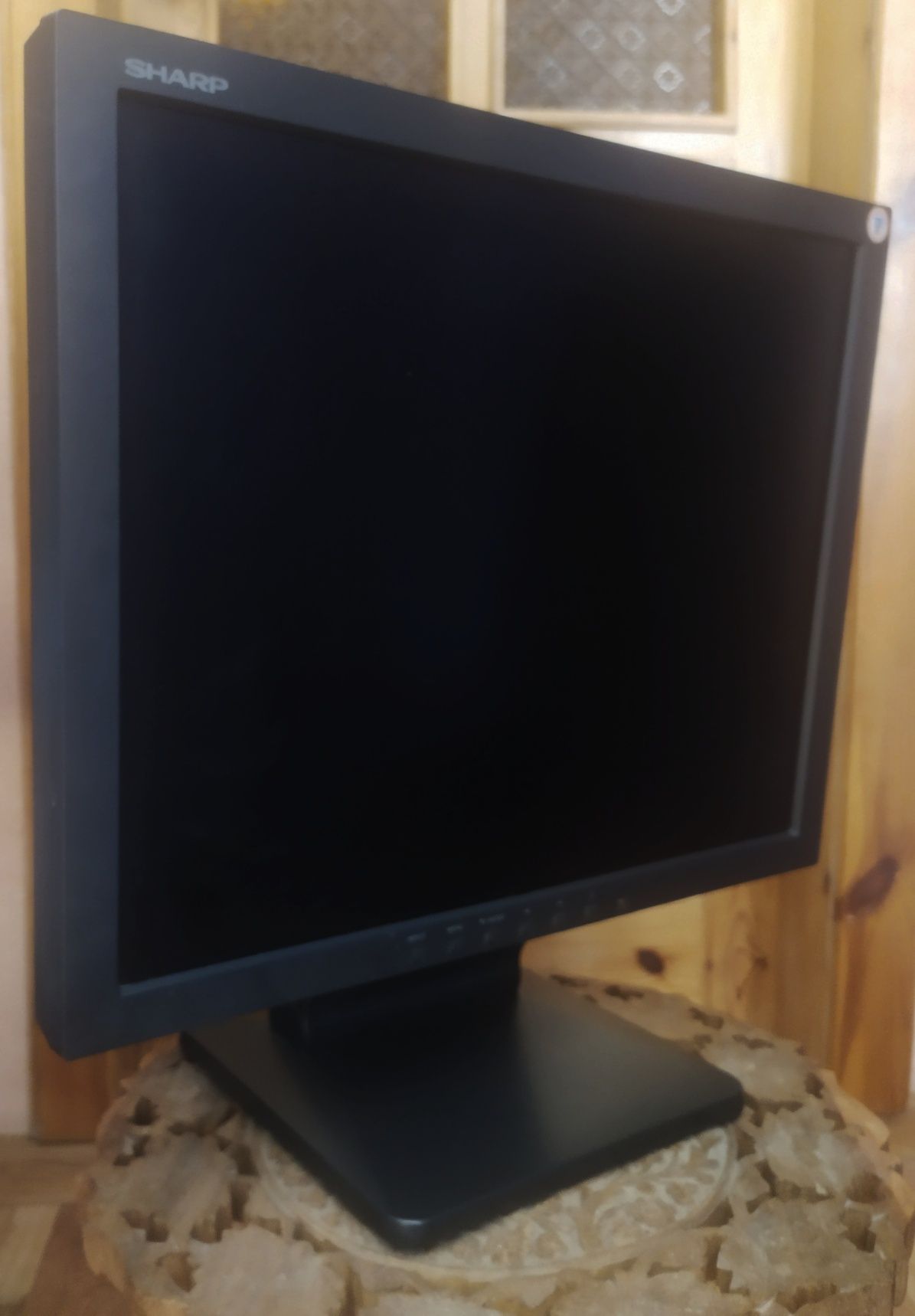 Monitor SHARP T19D1-B - LL - 19" LCD 1280 x 1024px + kabel