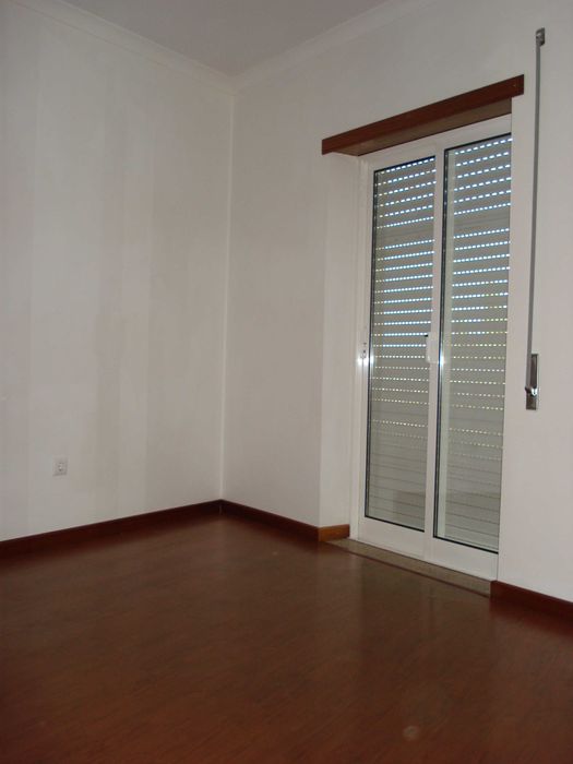 Aluga-se Apartamento T2