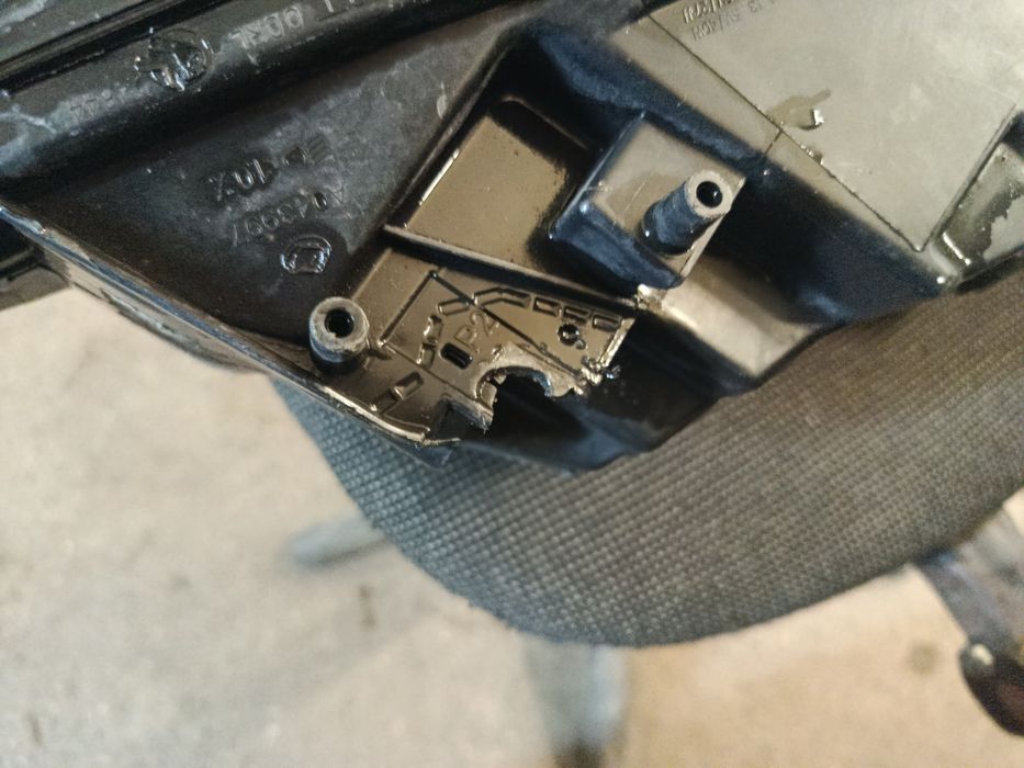 Продам правую фару на ford Fusion