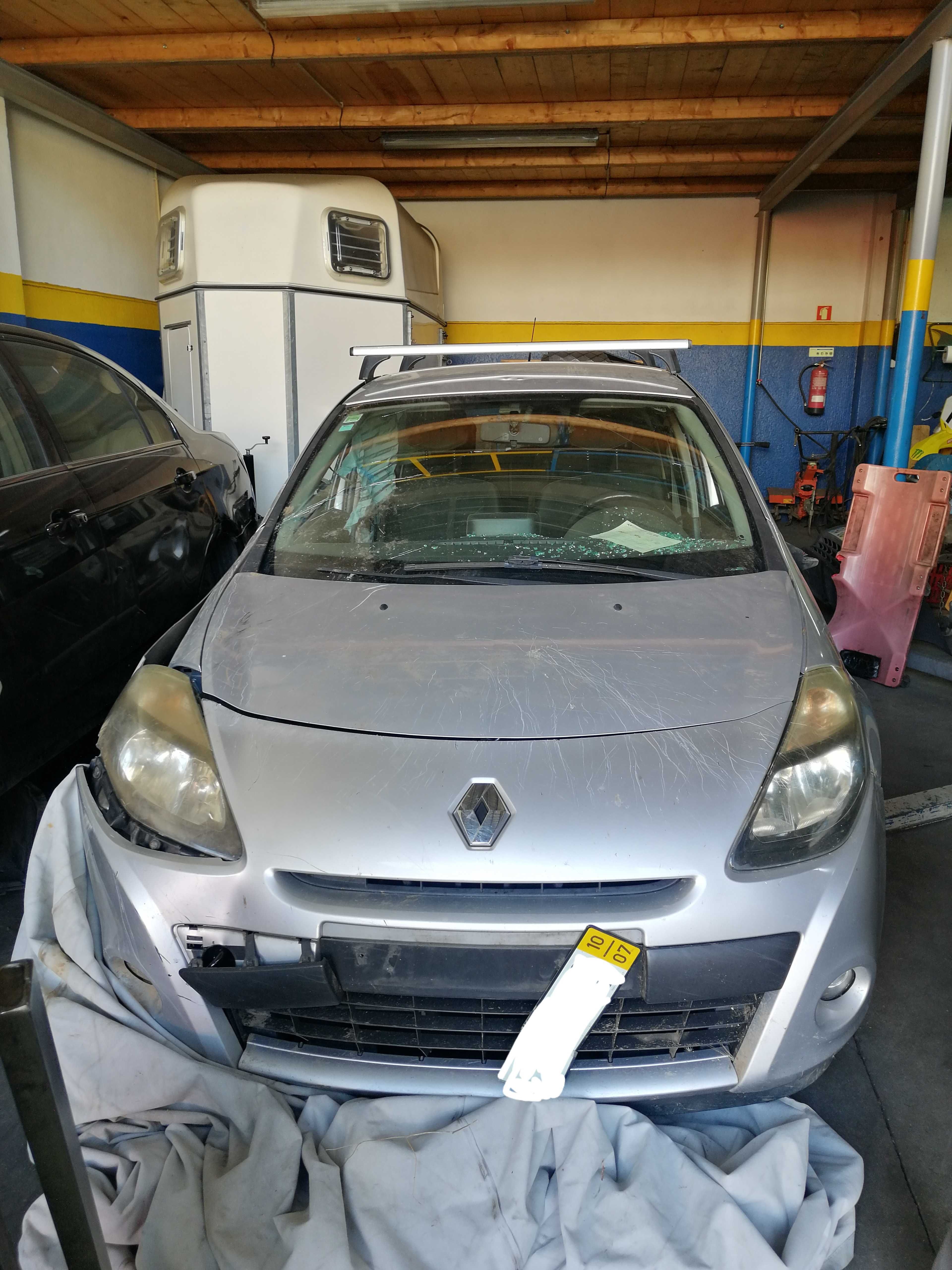 Renault Clio III para peças