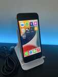 iPhone SE • 16 GB • Stan bardzo dobry + ładowarka