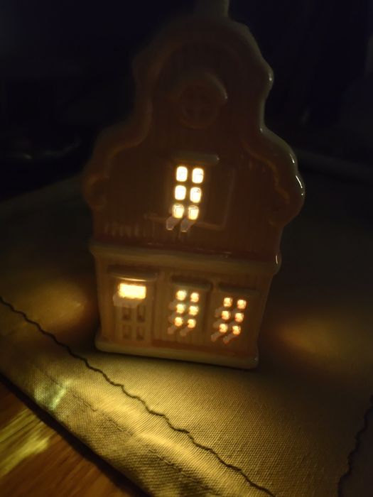 Ceramiczny domek świecący / lampka / lampionik