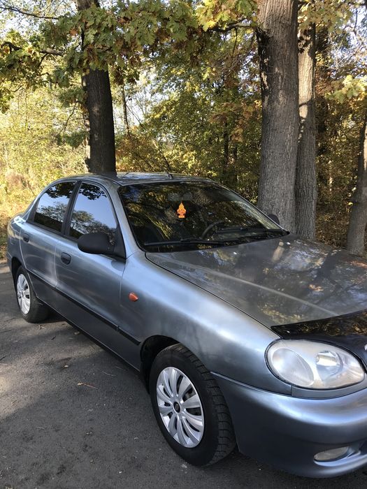 Автомобіль Заз Део Сенс