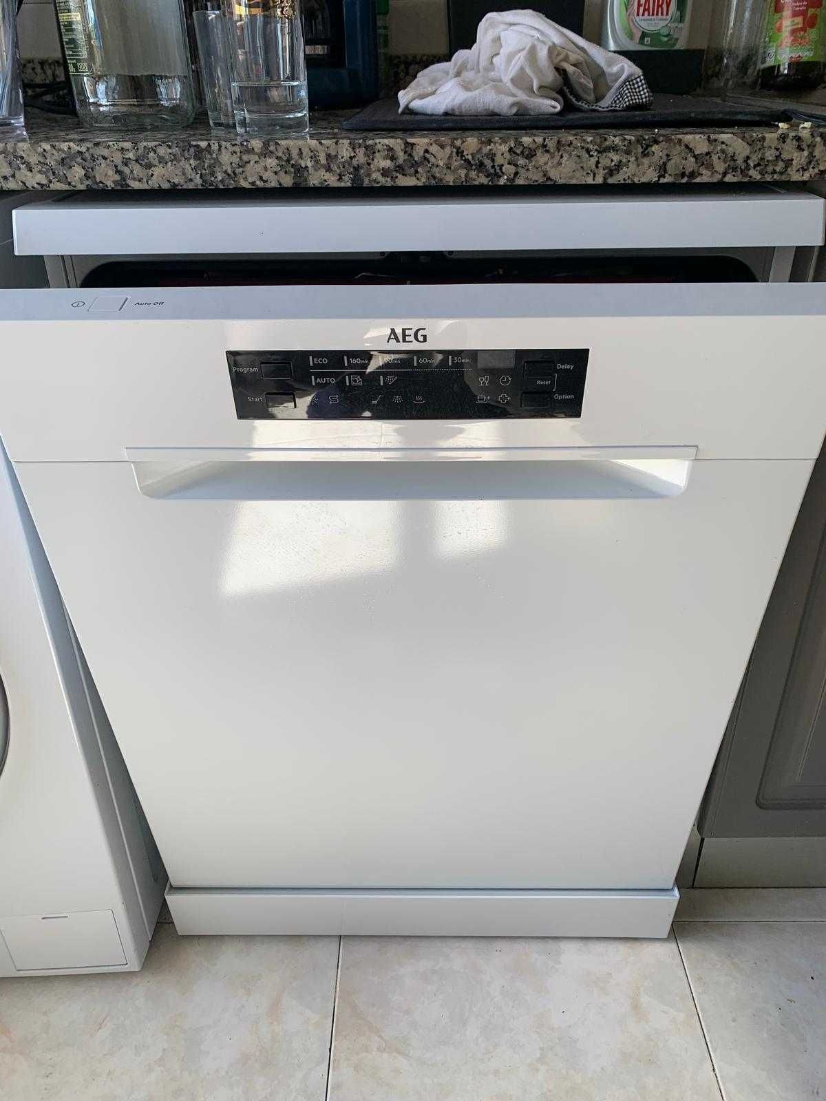 Máquina de lavar a louça AEG com garantia