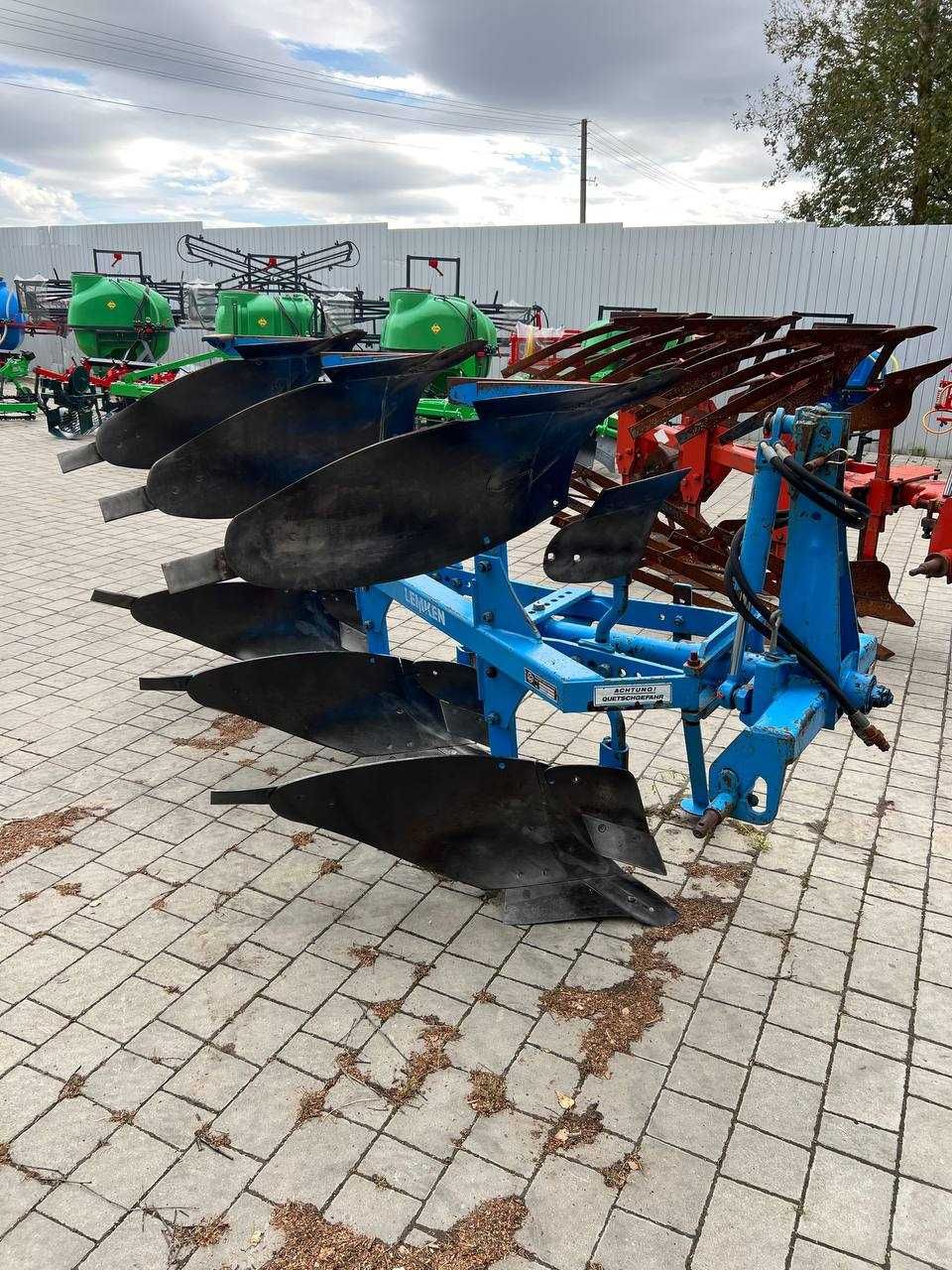 Плуг оборотний Lemken Opal 90 2+1    Kuhn