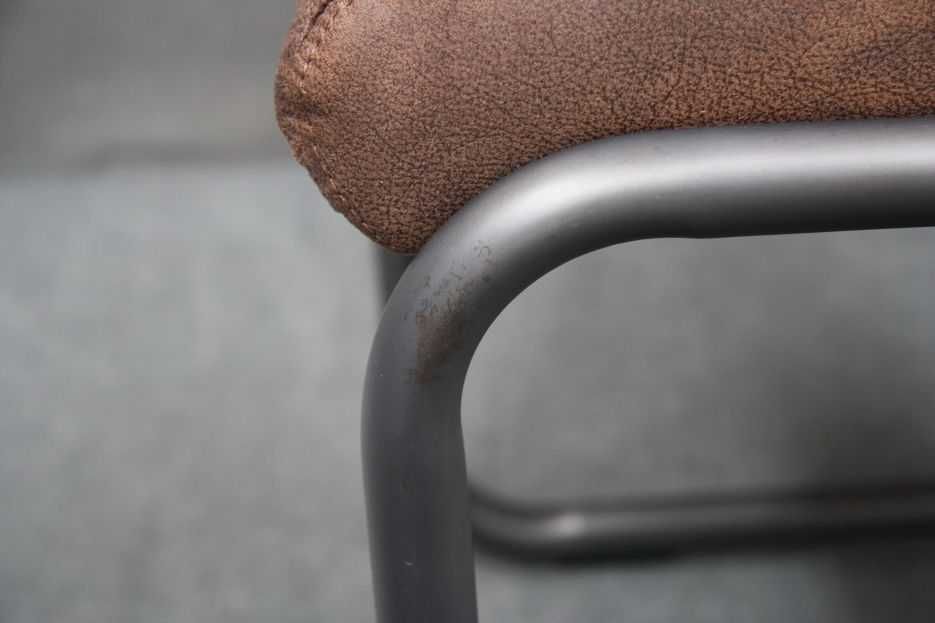 Krzesło metalowe TEXAS wygodne lekkie brązowa tkanina BGM24.pl B 4535