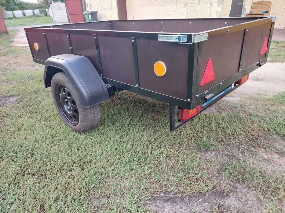 Przyczepka samochodowa