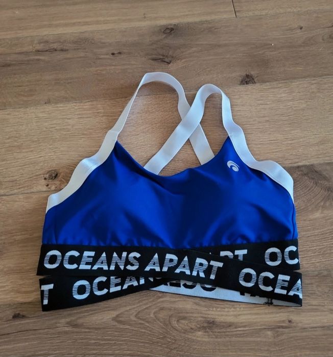 Biustonosz sportowy oceans apart