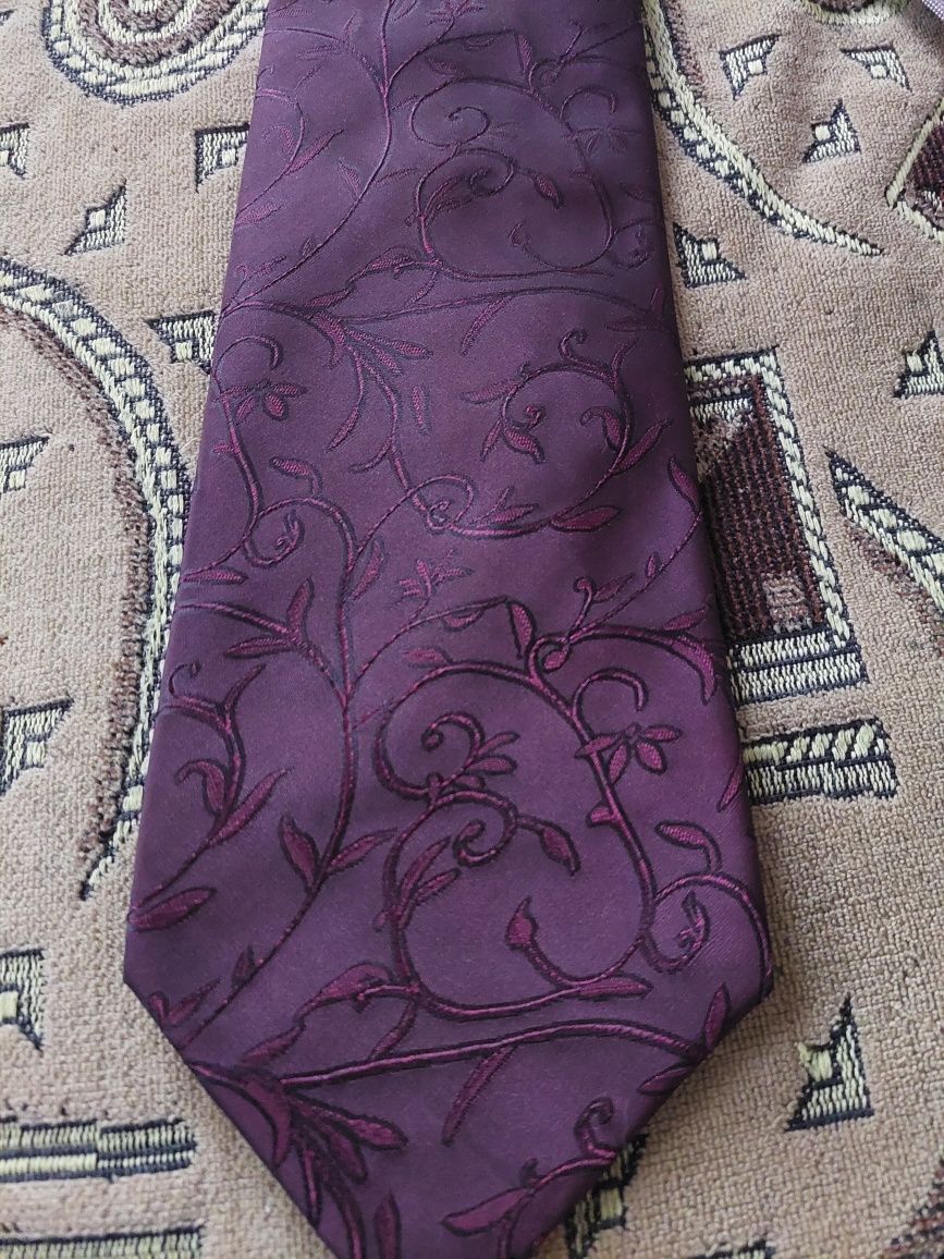 Чоловічі краватки одним лотом