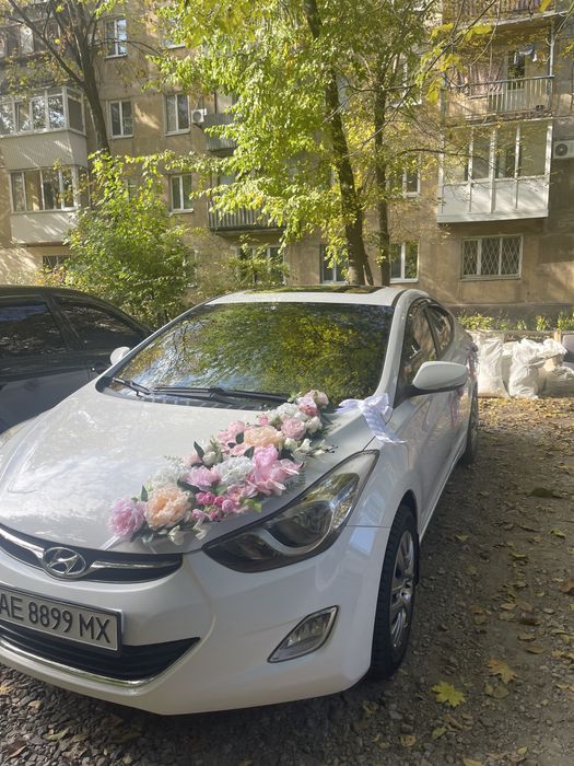 Украшение на свадебную машину