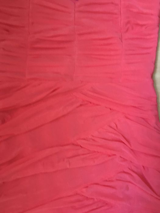 Sukienka quiz idealna na impreze