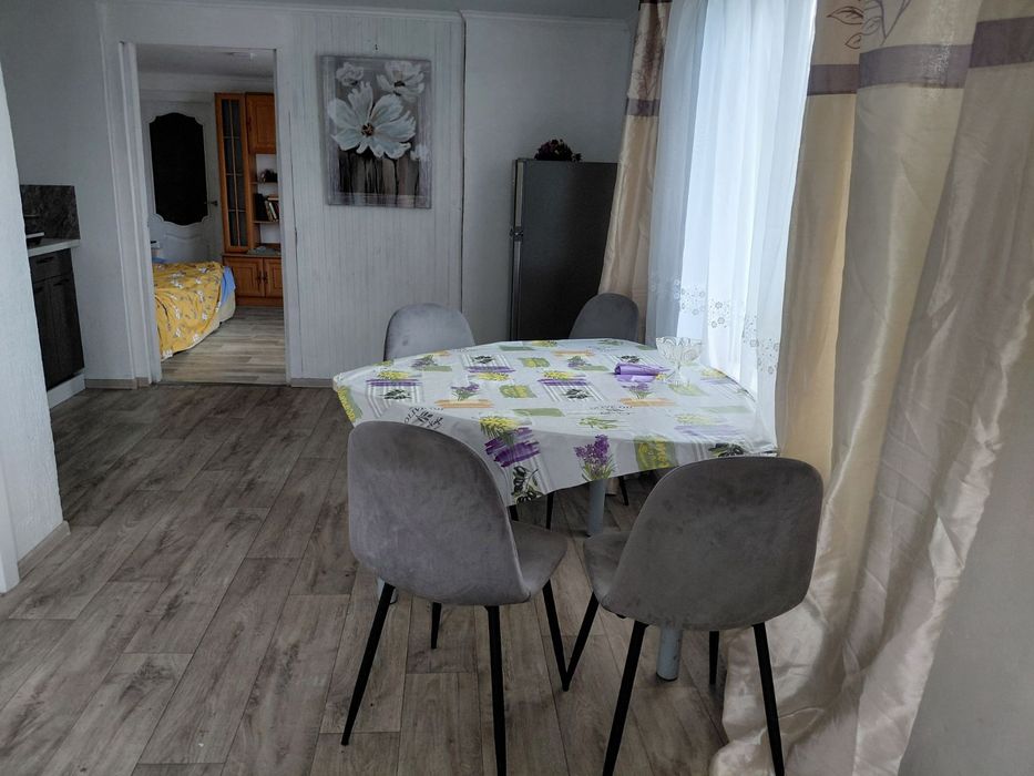 Дім у Звягелі район автовокзалу, з мангалом, зручностями