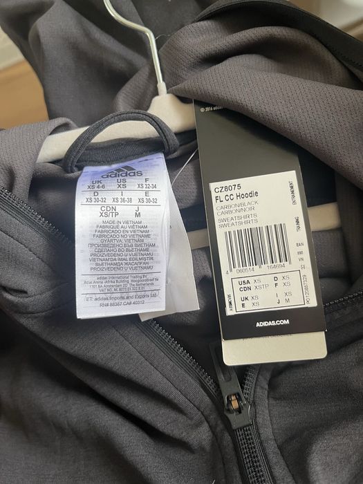 Худі Adidas Чорне розмір XS