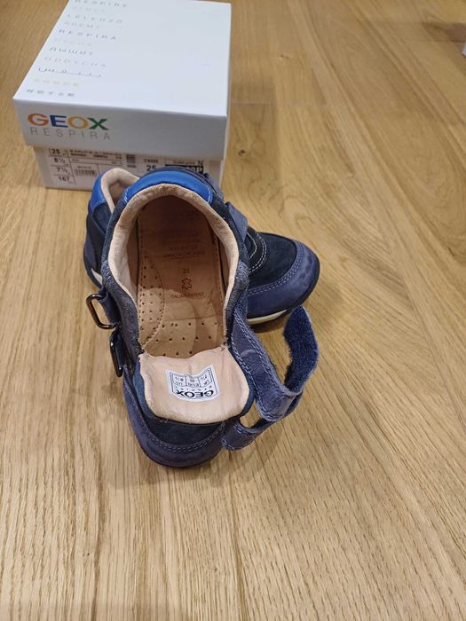 Półbuty skórzane chłopięce Geox rozmiar 25