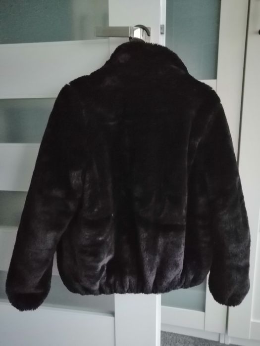 Kurtka damska z futerka sztucznego