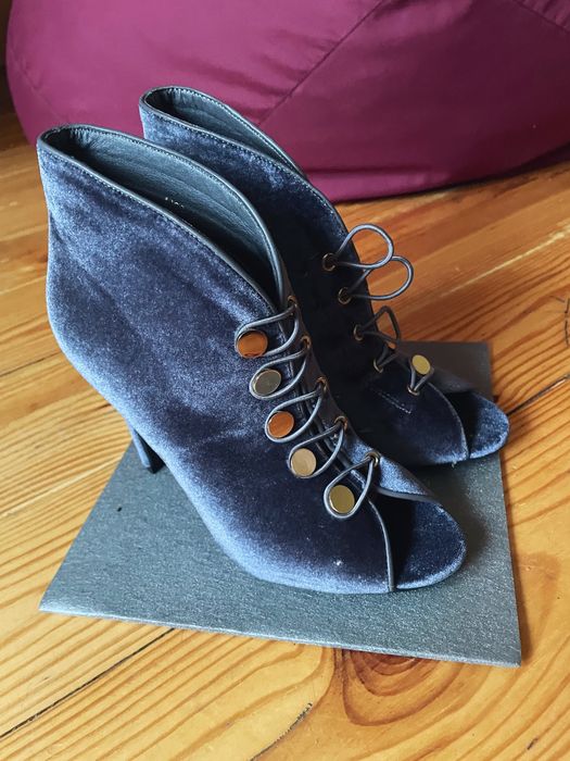 Гарні велюрові туфлі/ботильйони, 37 розмір