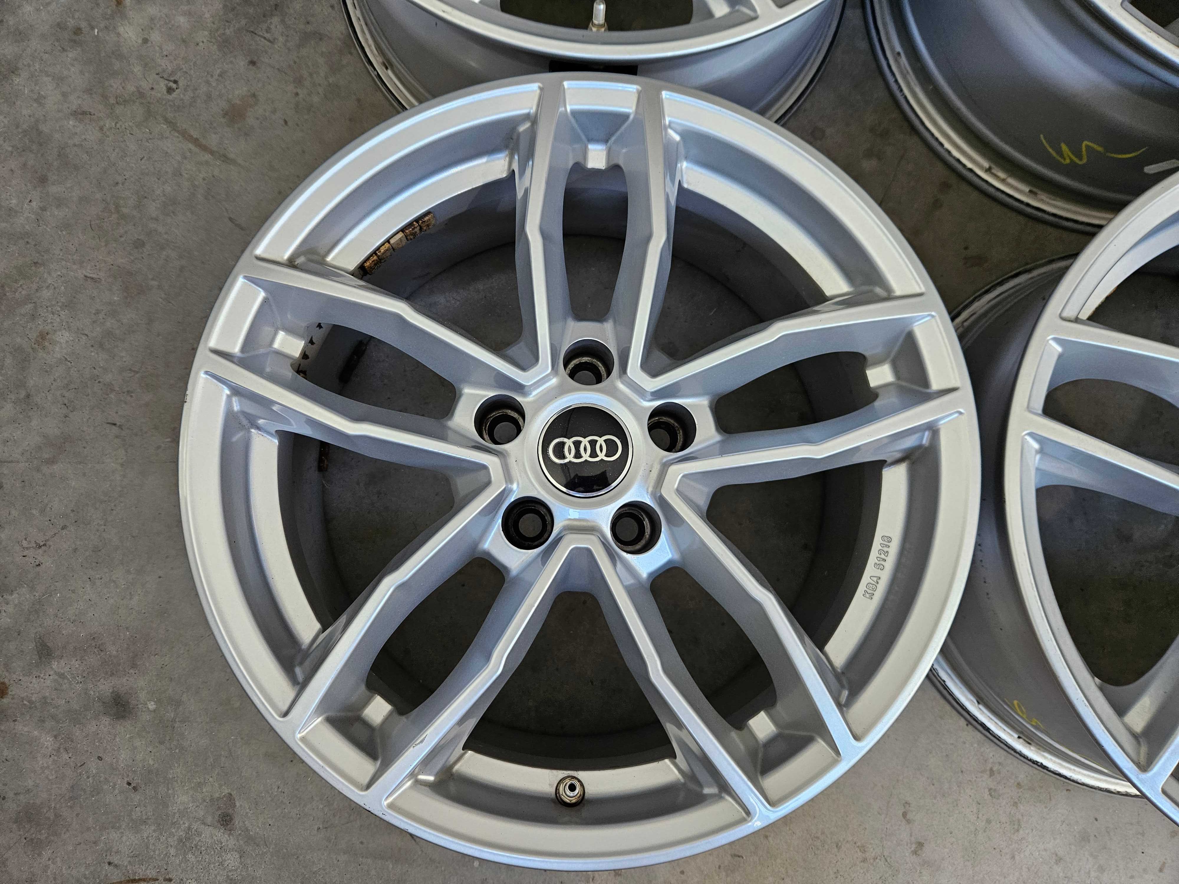 Alufelgi 17" Audi A3 8p 8v 8y A4 b6 b7 b8 b9 a6 c5 c6 q3 S-line 5x112