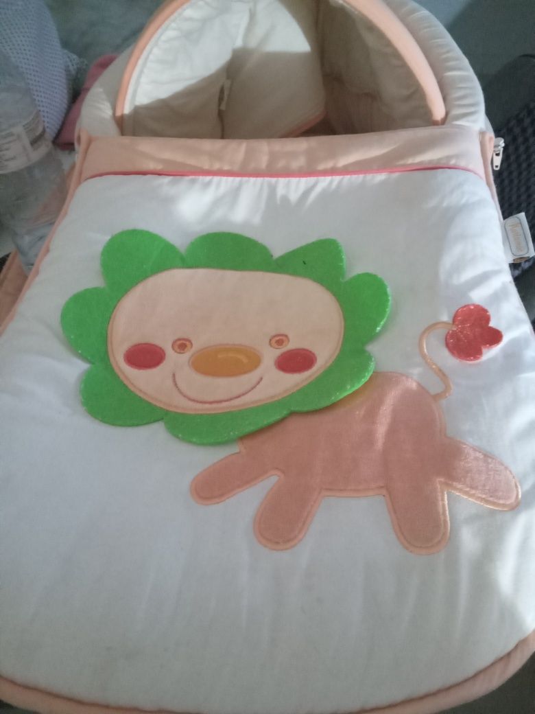 Alcofa de bebe muito linda