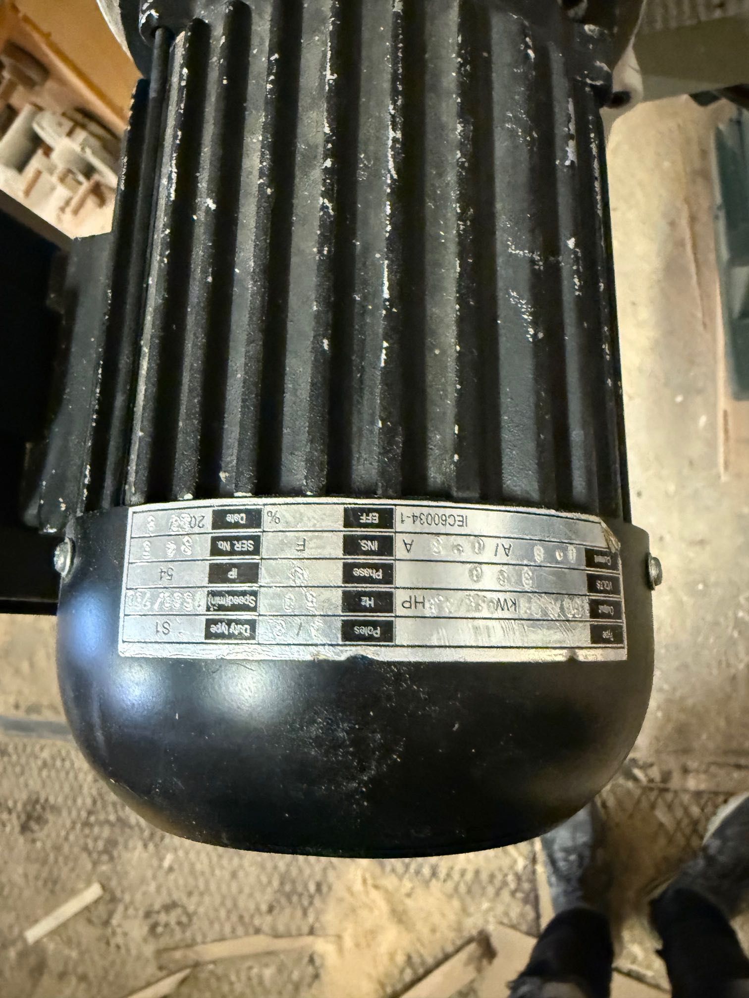 Piła taśmowa CENTAURO 600 z automatem