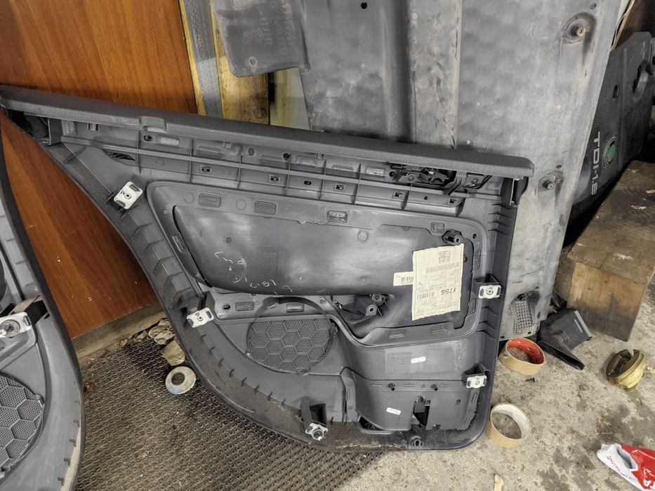 Карти Б/У GOLF-5 2006 року двигун 1.6 МПІ