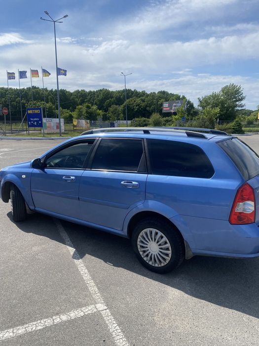 Авто легковое Шевролет Лачетти 1.6