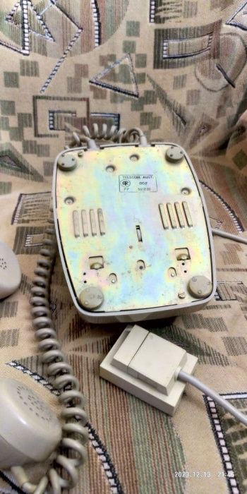 Стационарный дисковый телефон TELECOM