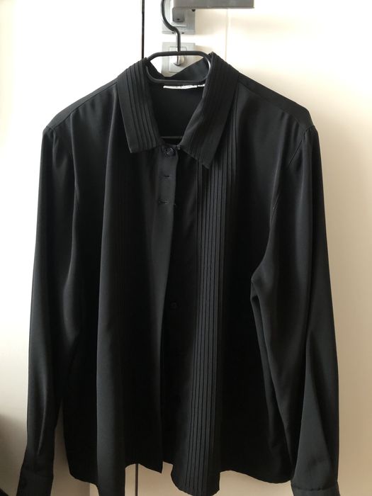 Czarna prosta elegancka koszula damska zdobiona uniwerslana