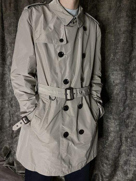 Непромокаемый тренч burberry brit оригинал  xxl бежевый полиэстер