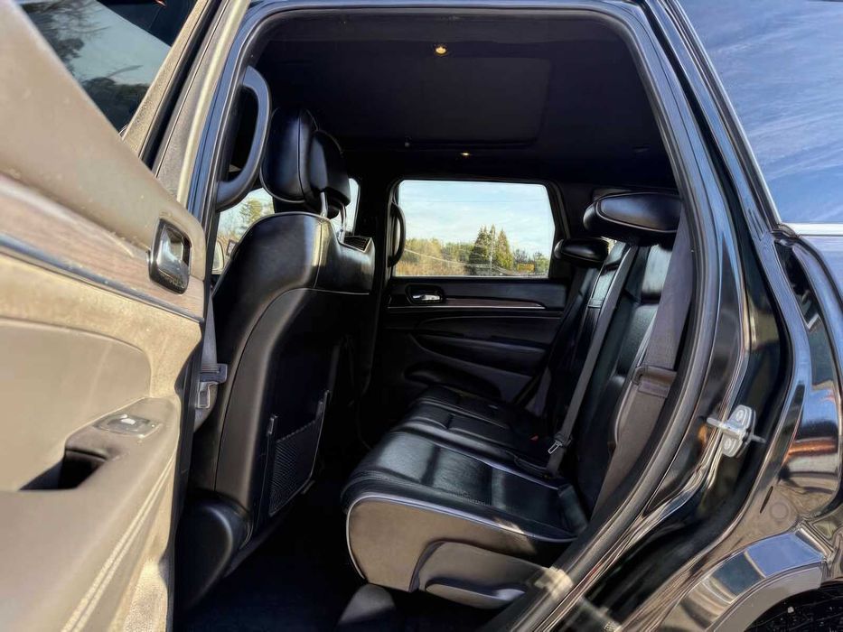 Jeep Grand Cherokee Overland      2020