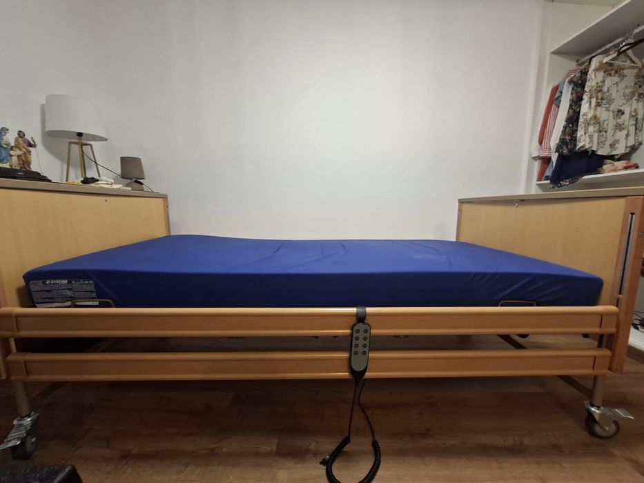 Cama articulada com colchão