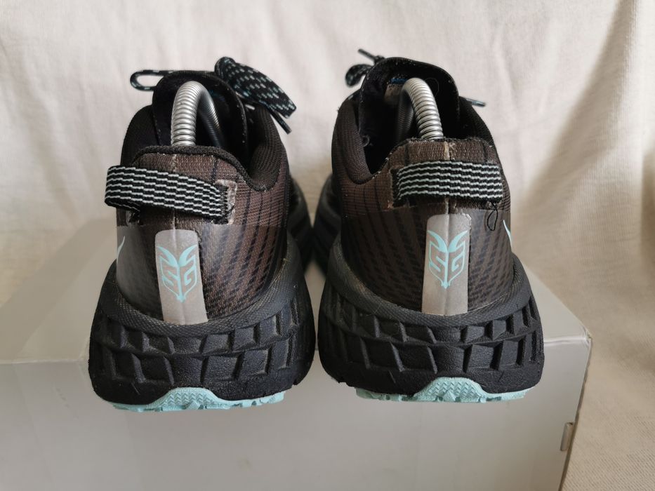 Hoka One One Speedgoat Gore Tex Vibram buty sportowe do biegania 40