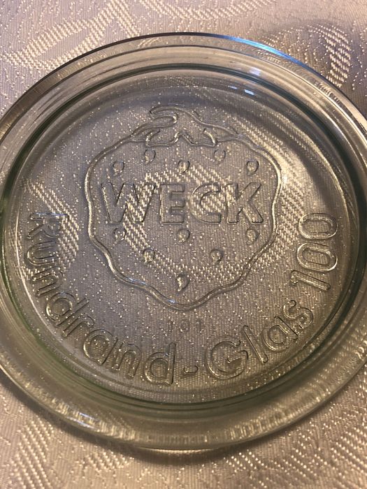 szklany pojemnik z przykrywką WECK, poj około 300 ml.