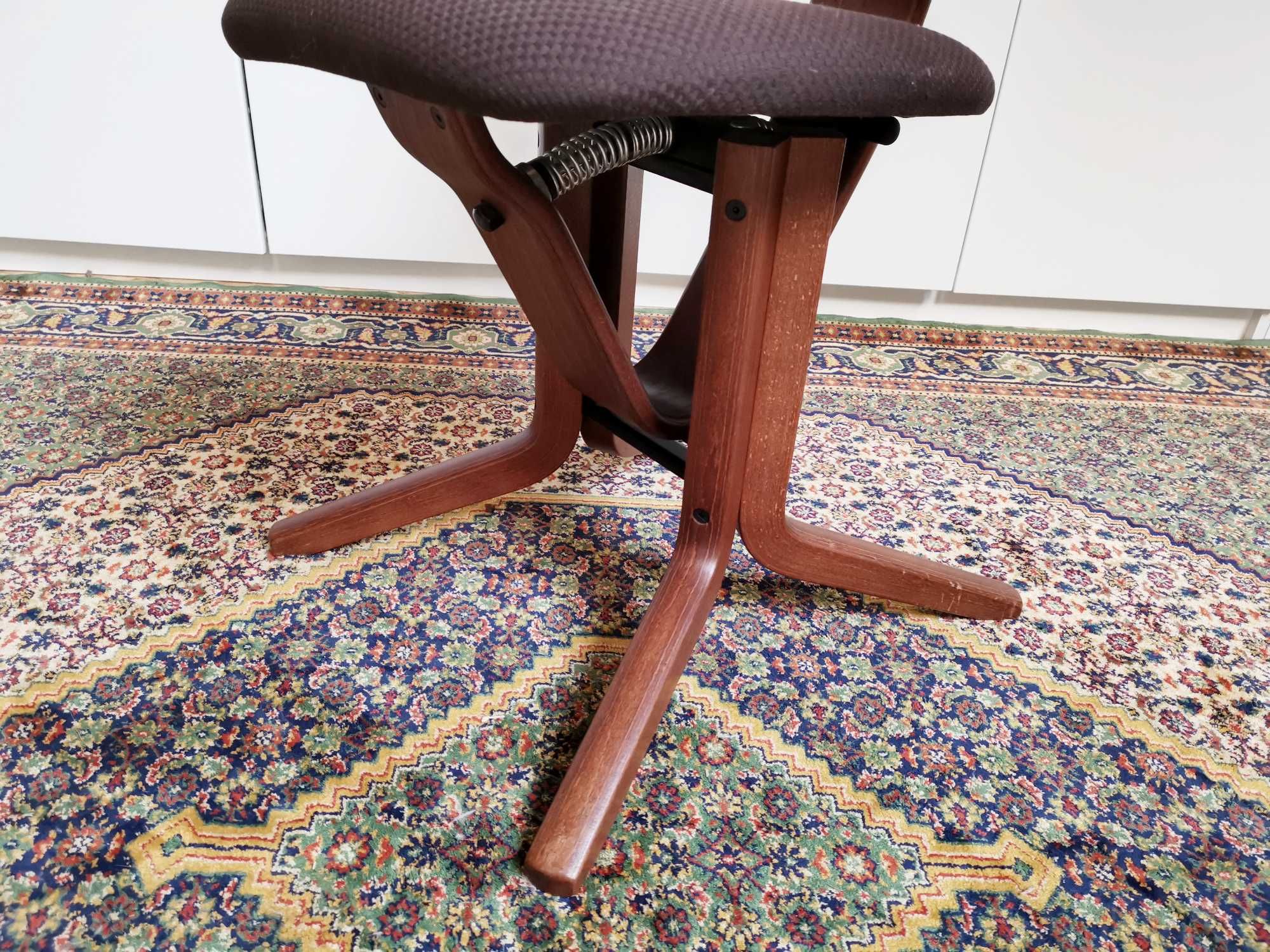 Ergonomiczne krzesło  Moizi