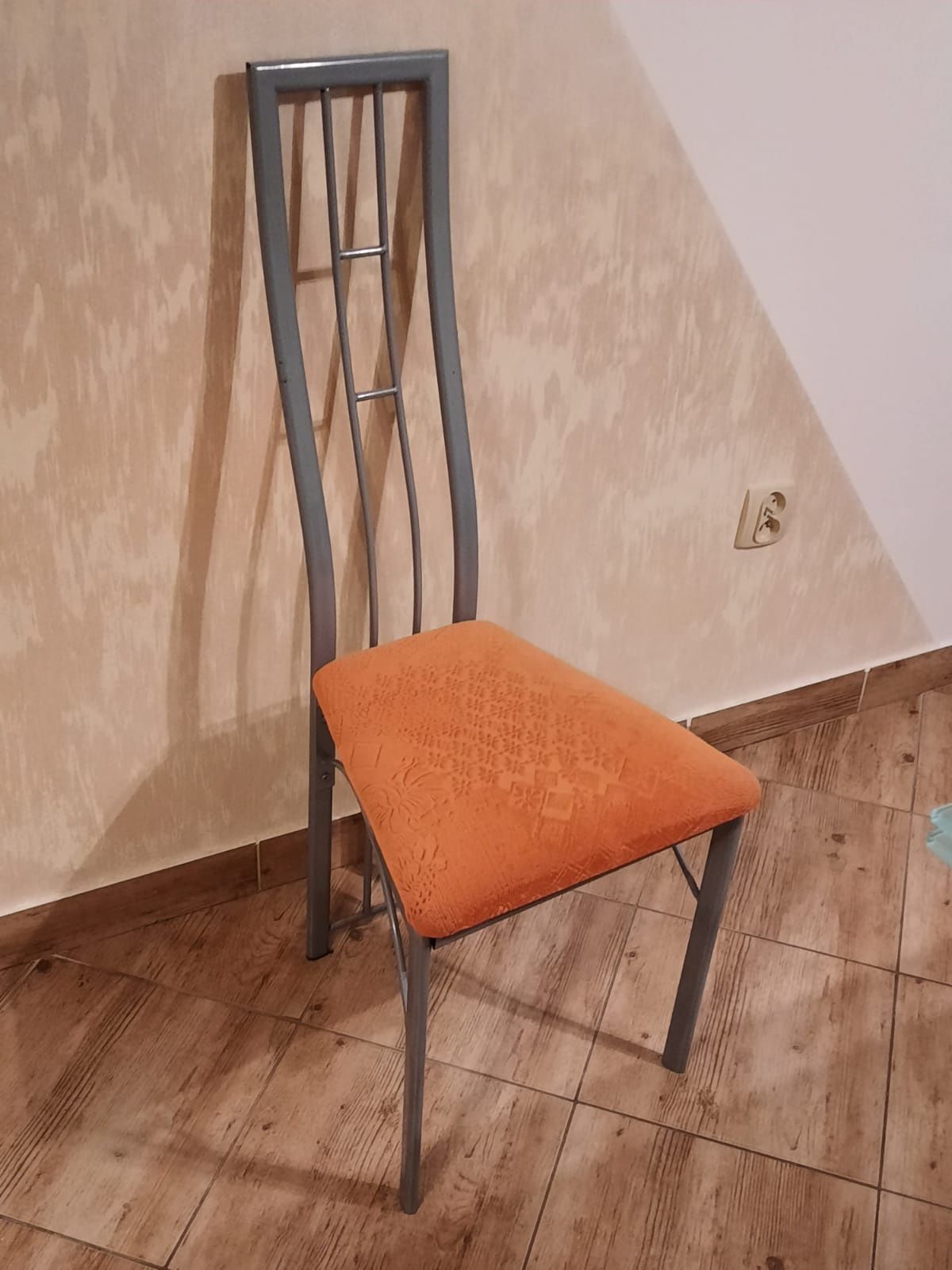 Krzesła 6 sztuk dobry stan