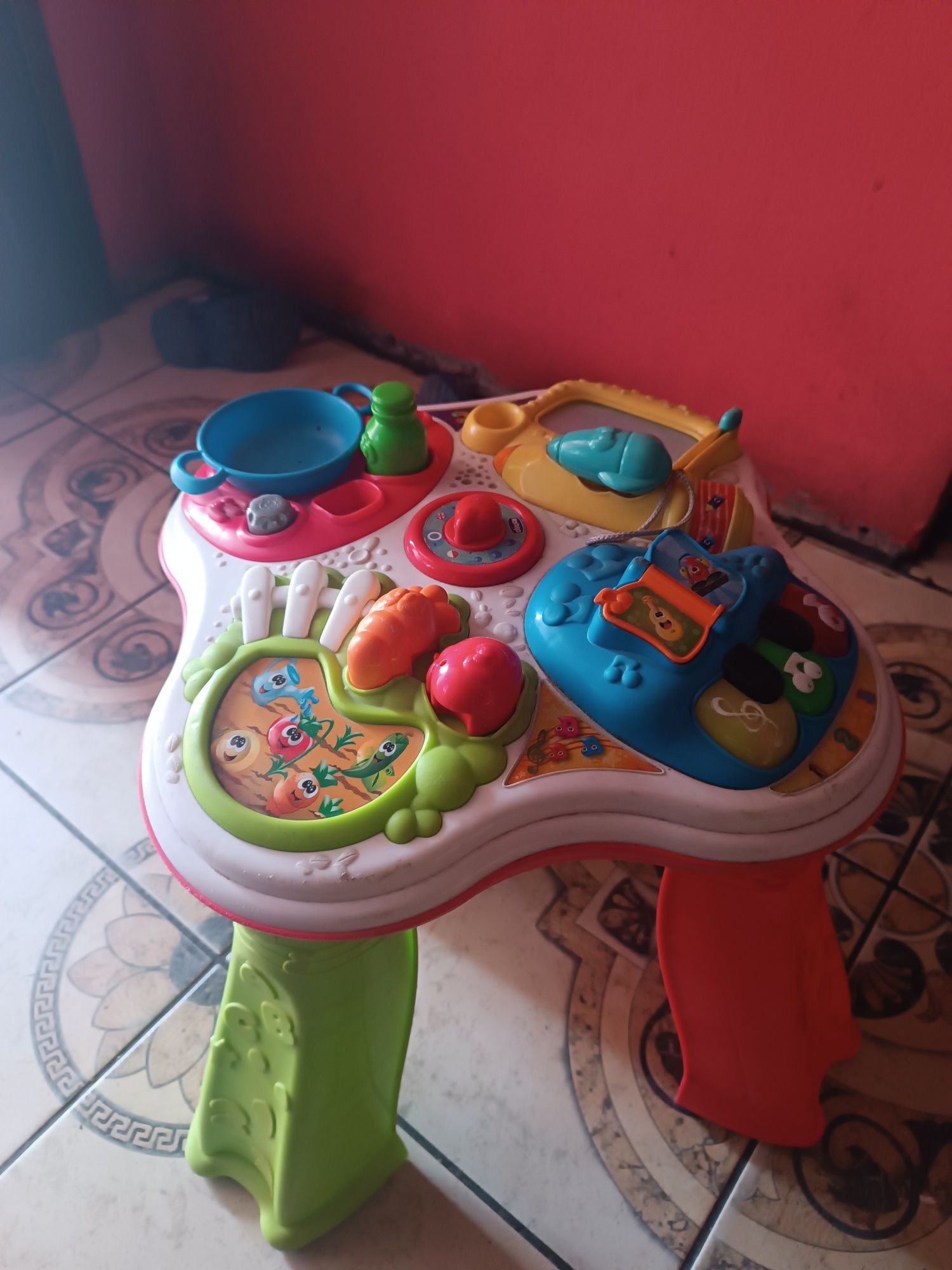 Stolik edukacyjny fisher Price