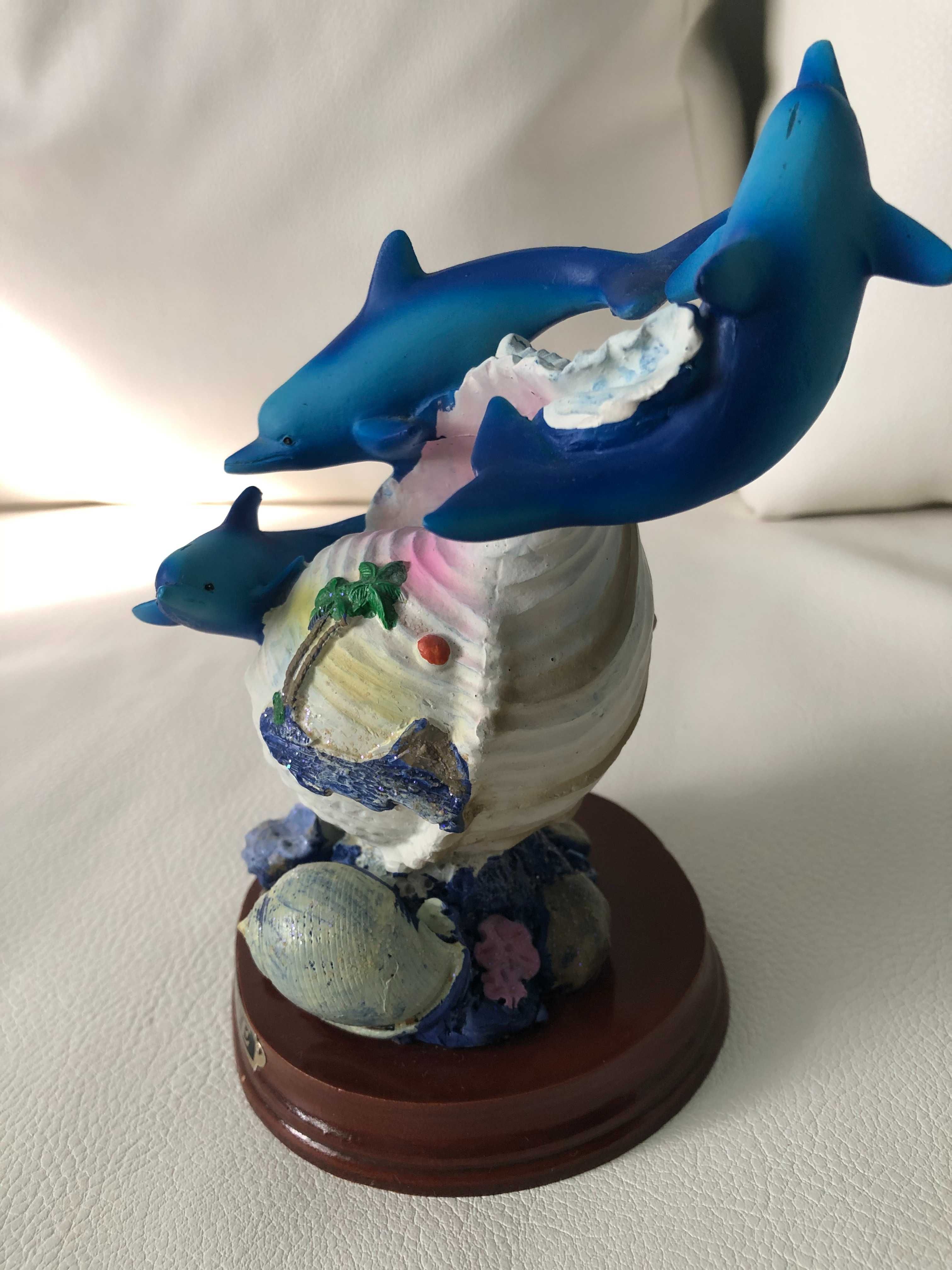 Подарунок з моря Сувенір з дельфінами