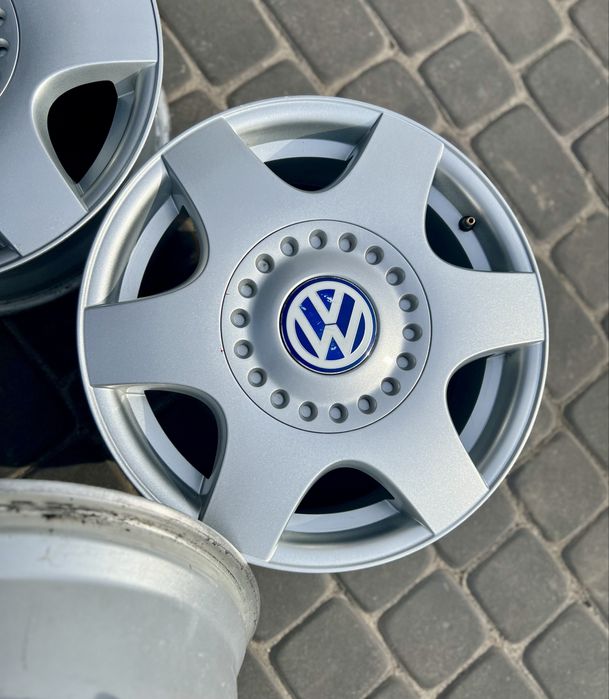 Диски легкосплавні 5х100 r16 et42 Golf Polo Fabia Octavia Tour Jetta