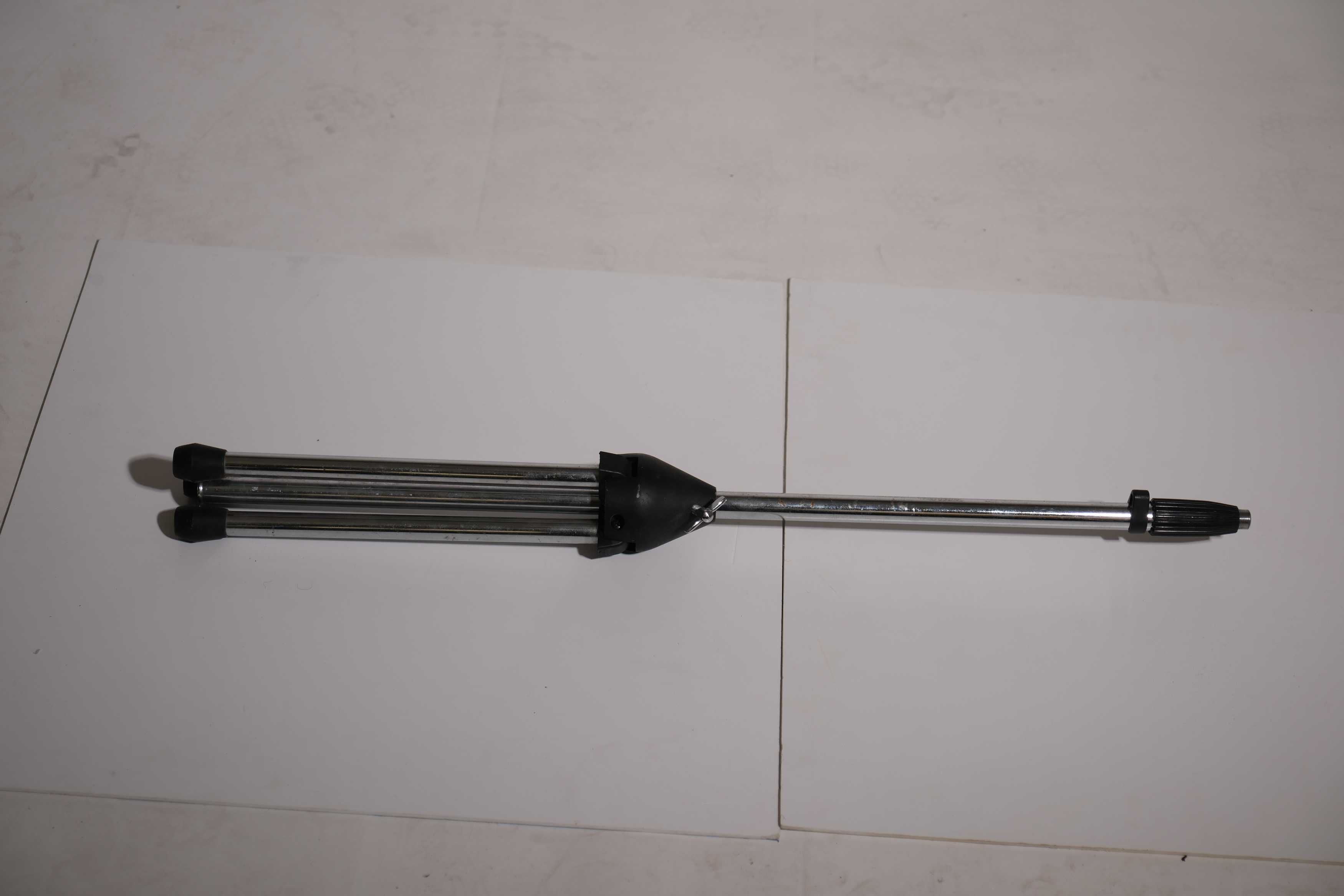 Suporte de Microfone em Metal - Robusto e Ajustável