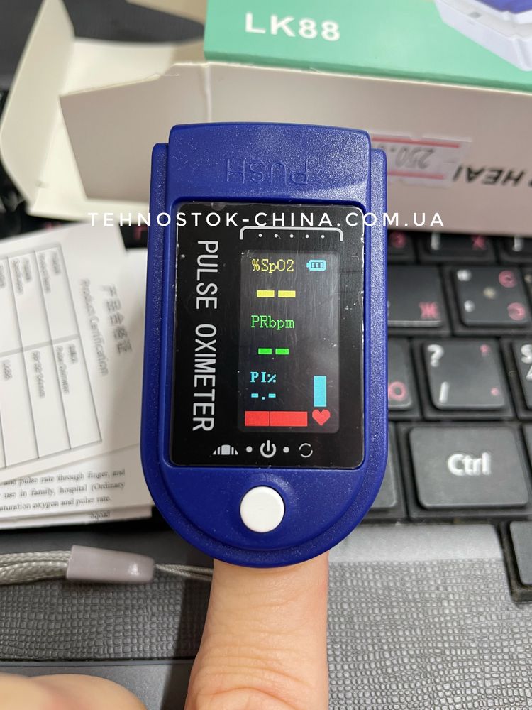 Пульсоксиметр на палец Fingertip Pulse Oximeter LK88