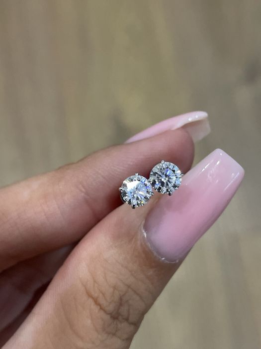 Серьги - гвоздики в золоте 585, муассанит 0.50ct GRA