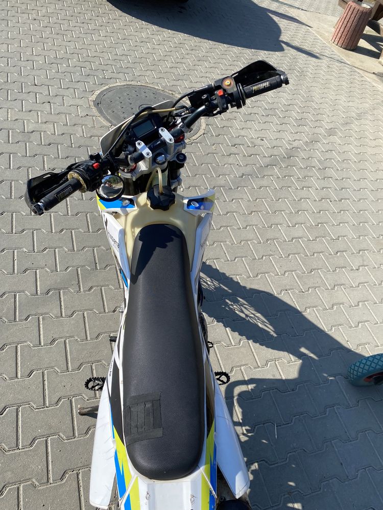 BSE J3d enduro.