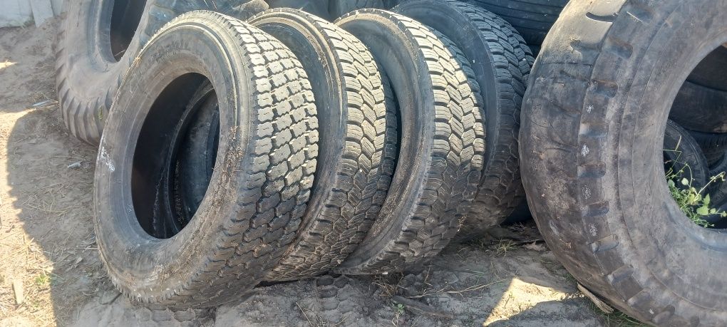 Opony 275/70 R22.5