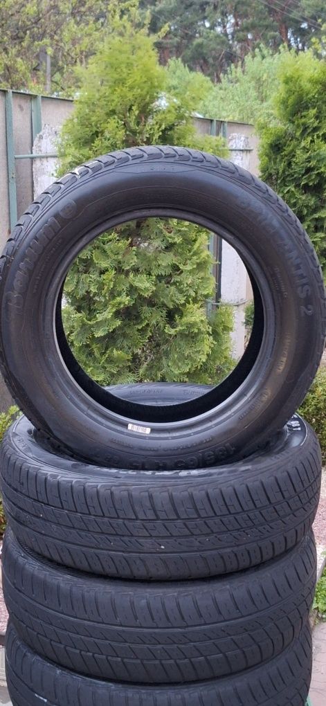 Продам покрышки 185/65 R15